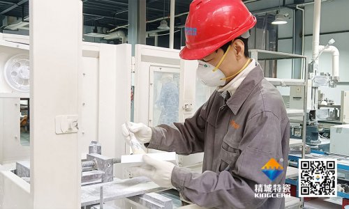 营销精英下车间，，，，，，，Z6尊龙凯时特瓷订单飙升迎交付岑岭