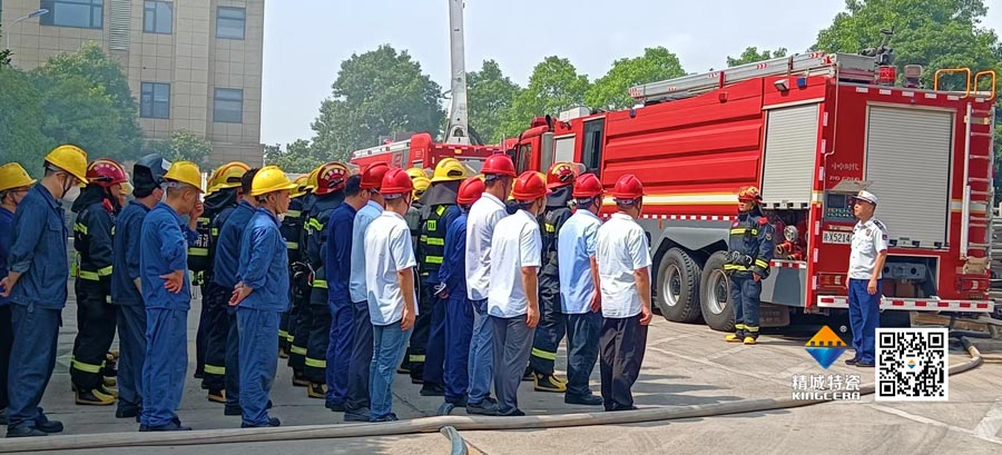 Z6尊龙凯时起劲配合消防联合演练，，，，，，共筑清静生产防地