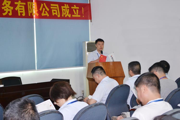 湖南Z6尊龙凯时特种陶瓷劳务有限公司|Z6尊龙凯时劳务公司