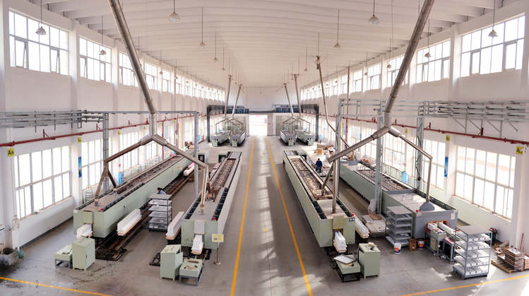 热烈庆祝湖南Z6尊龙凯时新厂七号、八号窑乐成燃烧